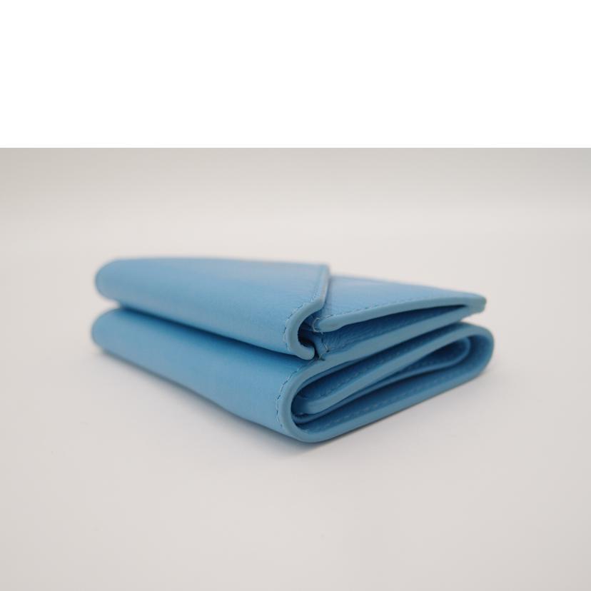 バレンシアガ　美品　ライトブルー　三折レザーコンパクトウオレット　レディース BALENCIAGA バレンシアガ コンパクト財布 水色