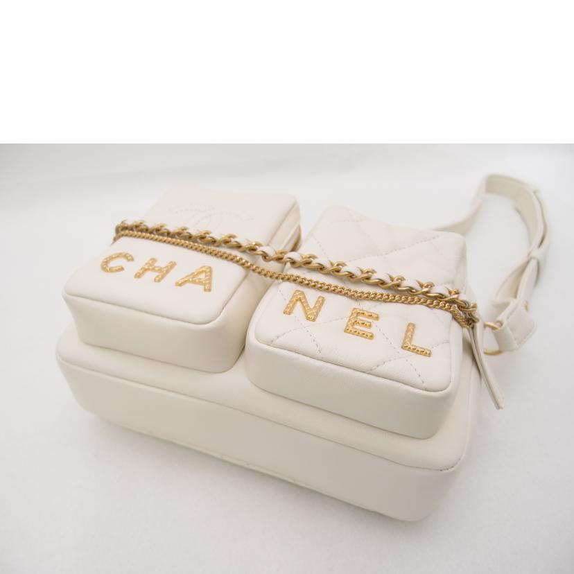 CHANEL（シャネル） シャネル/スモールカメラショルダー/ホワイト