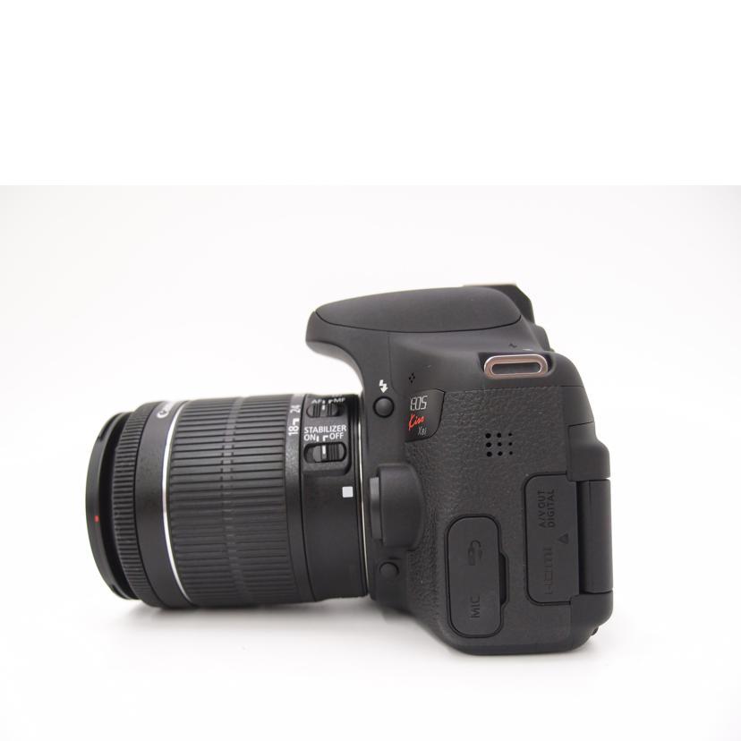 Canon キヤノン/デジタル一眼ダブルズームキット/EOS Kiss X8i ダブルズームキット/171032000422/Bランク/69【中古】 キヤノン Canon キヤノン/デジタル一眼ダブルズームキット/EOS
