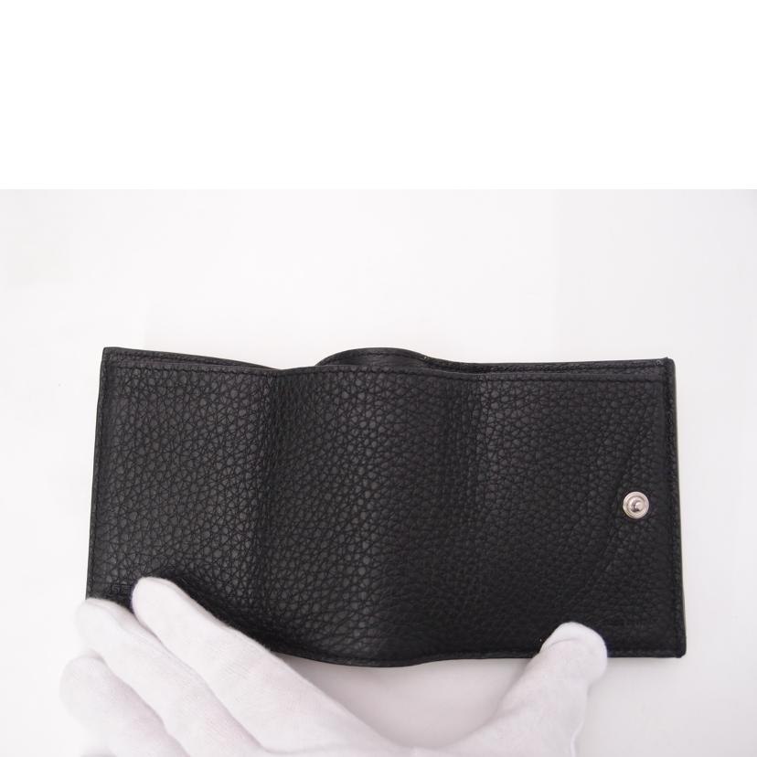 FENDI フェンディ/セレリアコンパクト財布/ブラック/082*****/ABランク/69【中古】 FENDI（フェンディ） フェンディ/セレリアコンパクト財布/ブラック/082