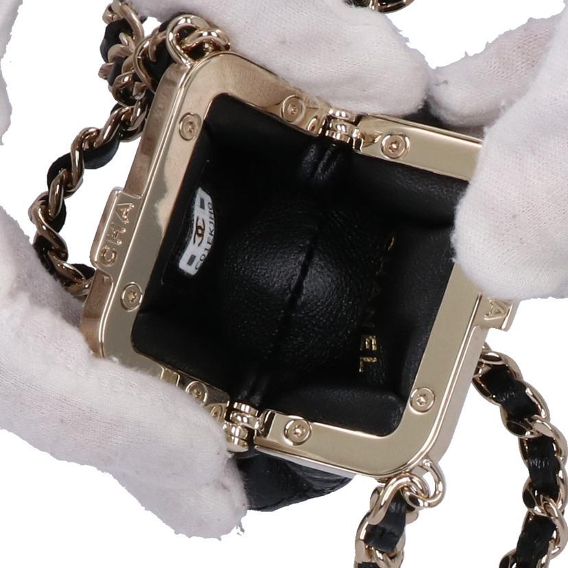 CHANEL（シャネル） シャネル/マトラッセガマ口ポーチチェーン 