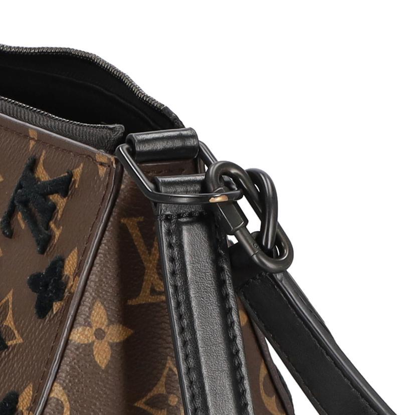 LV ルイヴィトン/トリオメッセンジャーバッグ/モノグラムタフタージュ