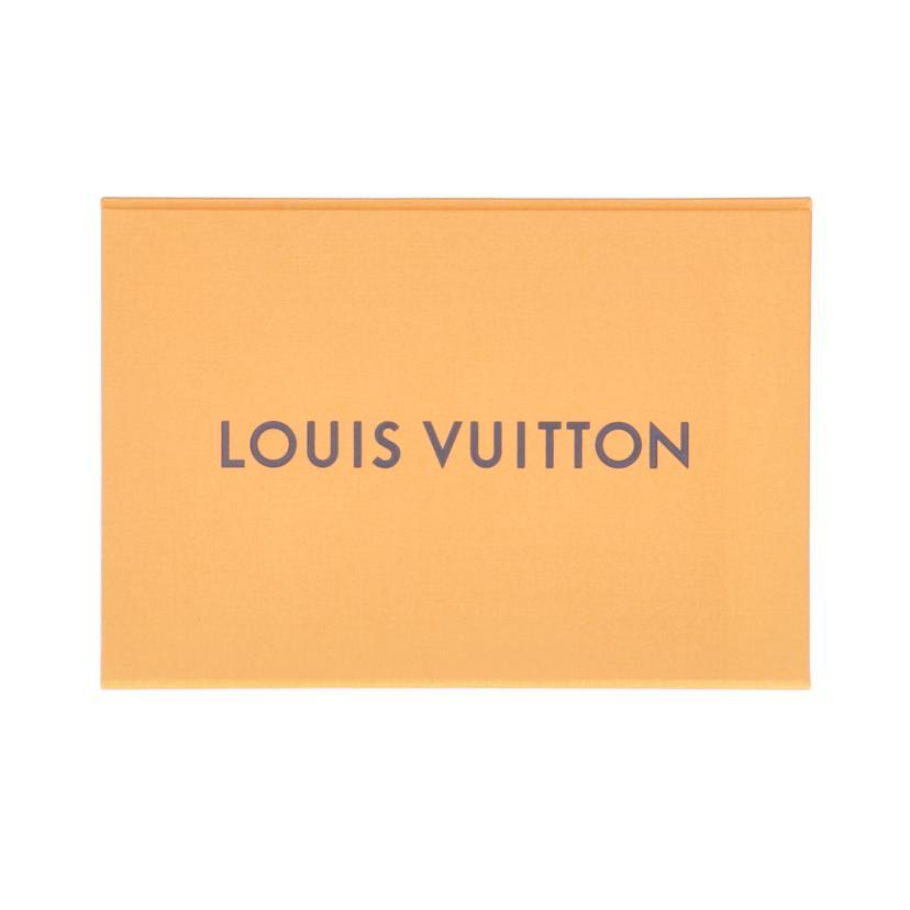 [新品箱付] LOUIS VUITTON エシャルプ カーディフ マフラー 楽天市場】マフラー ルイヴィトン エシャルプ カーディフの通販