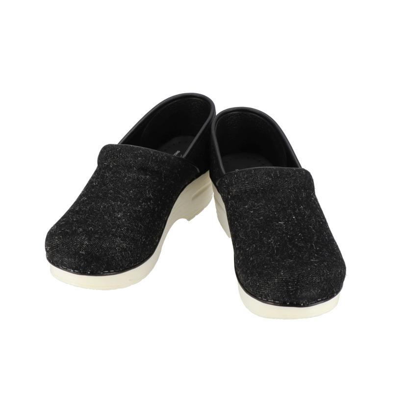 極美品 ブラックコムデギャルソン キルティングベスト シルバーバックル S日本製 COMME des GARCONS（コムデギャルソン） tricot COMME des GAR ONS