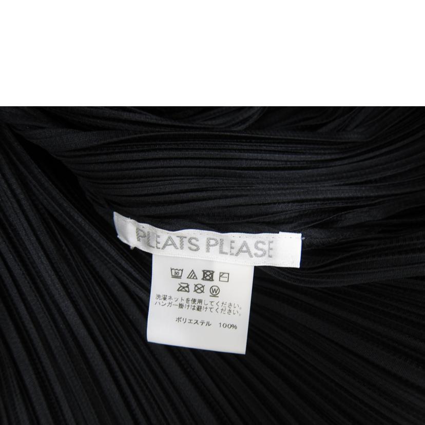 ISSEY MIYAKE（イッセイミヤケ） デザインテラーコート/BK/PP83-JA223
