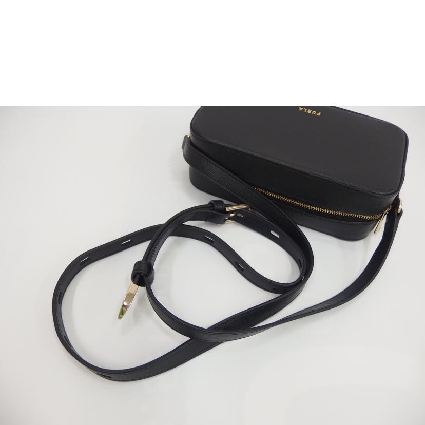 FURLA フルラ/レザーチェーンショルダー/Aランク/82【中古】 FURLA（フルラ） チェーンショルダー ショルダーバッグ レザー