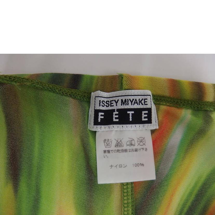 ISSEY MIYAKE FETE イッセイミヤケフェット/カットソーセットアップ/IF92JK008/2/ABランク/82【中古】