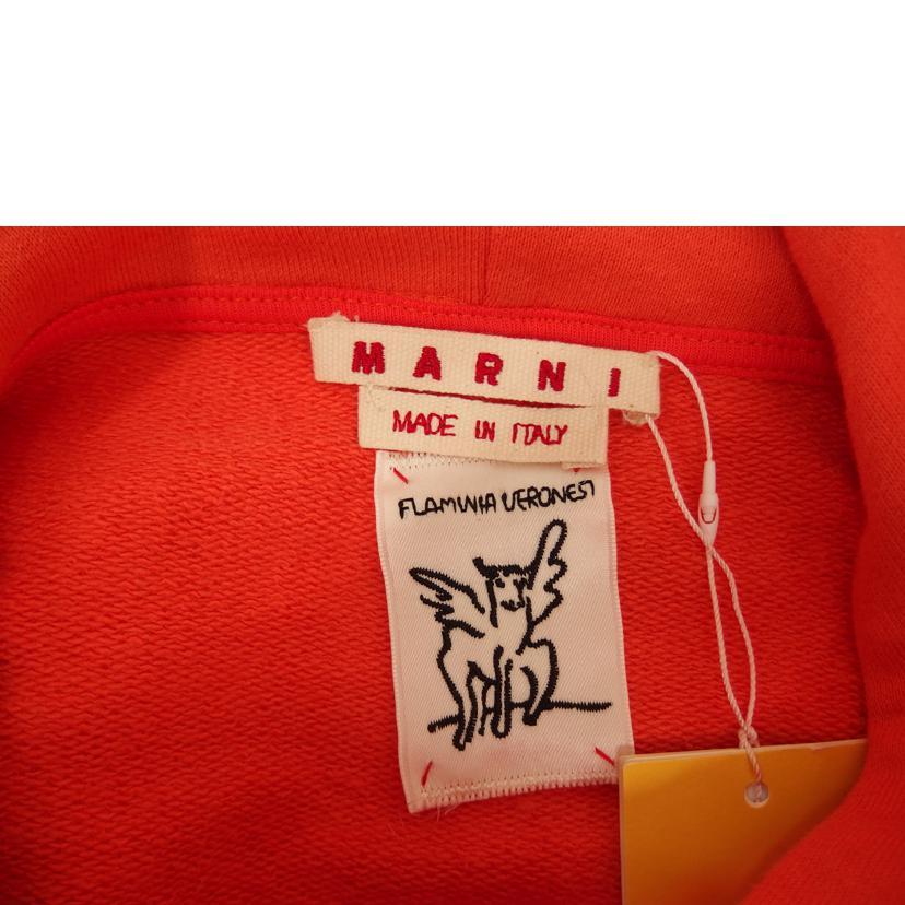 MARNI オレンジロゴ ホワイトパーカー MARNI（マルニ） マルニ/パーカー/オレンジ/胸ロゴ/バックロゴ