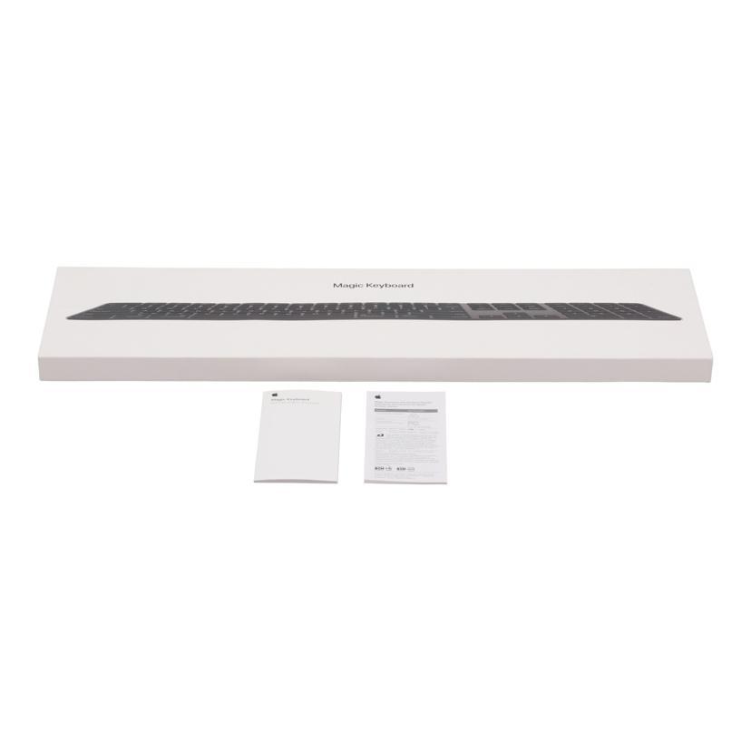 Apple アップル/Magic Keyboard 2018/MRMH2J/A/F0T039200S7HTHTAV/Bランク/82【中古】 Apple アップル/Magic Keyboard 2018/MRMH2J/A/F0T039200S7HTHTAV/B