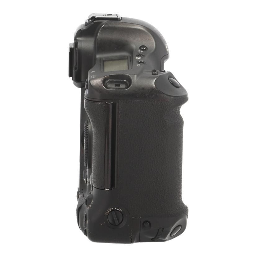 Canon キャノン/デジタル一眼/EOS-1D MarkIII ボディ/21521636/Cランク/84【中古】 キヤノン Canon キャノン/デジタル一眼/EOS-1D MarkIII ボディ