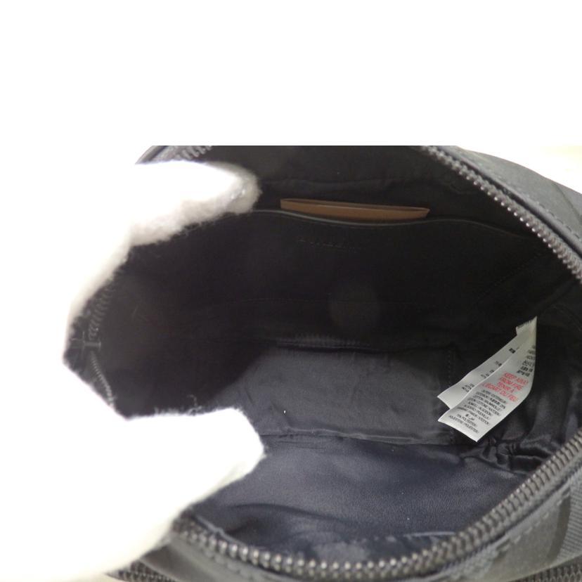 BURBERRY バーバリー/TB柄/パディ/ショルダーバッグ/8029989/Aランク/84【中古】 BURBERRY（バーバリー） バーバリー/TB柄/パディ/ショルダーバッグ