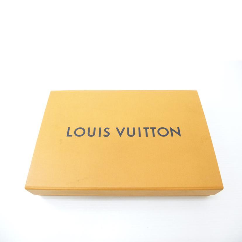 LOUIS VUITTON ルイ・ヴィトン/ロゴリバース半袖Tシャツ/Mサイズ/RW211W  TXP  FJTS18/ABランク/88【中古】 LOUIS VUITTON（ルイ・ヴィトン） ルイ・ヴィトン/ロゴリバース半袖T