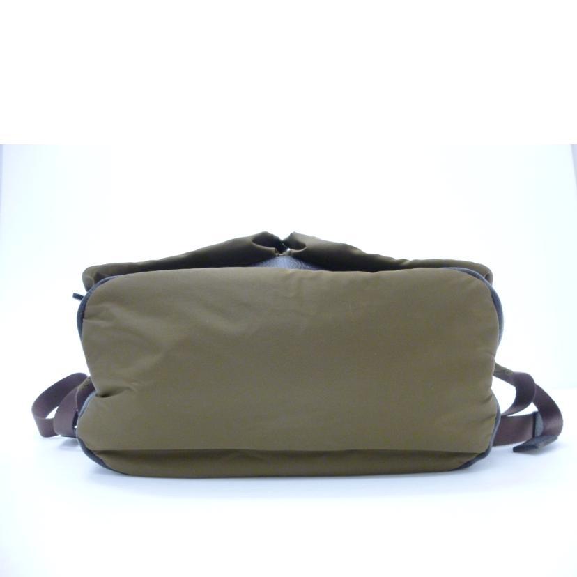 Lanai TRANSIT ブラック バッグ　リュック Lanai TRANSIT ブラック バッグ リュック 美品 Lanai TRANSIT