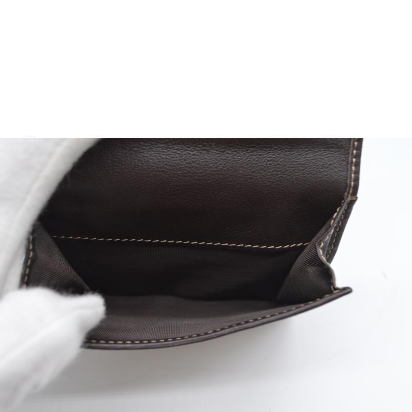 GUCCI グッチ/GGキャンバスハートコンパクトレザー財布/245727/534***/Aランク/89【中古】 GUCCI（グッチ） グッチ/GGキャンバスハートコンパクトレザー財布