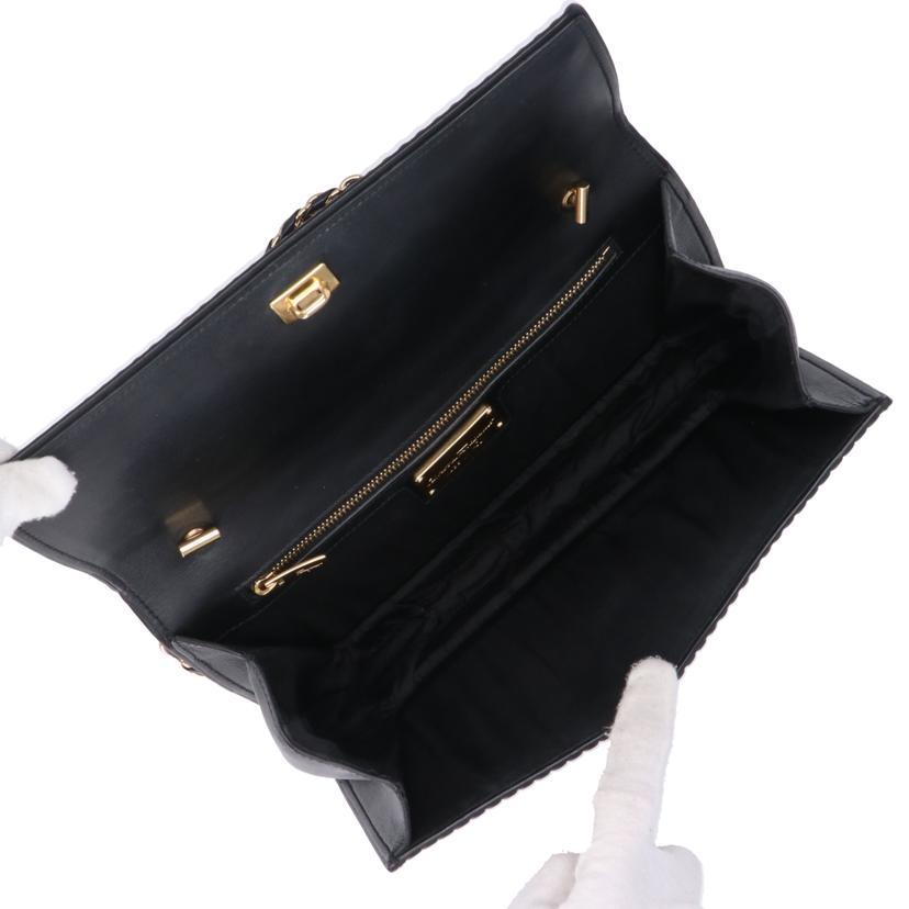 Ferragamo フェラガモ/ジニー・ヴァラリボンレザーチェーンショルダー/AU-21/F003/ABランク/91【中古】 FERRAGAMO（フェラガモ） フェラガモ/ジニー・ヴァラリボンレザー