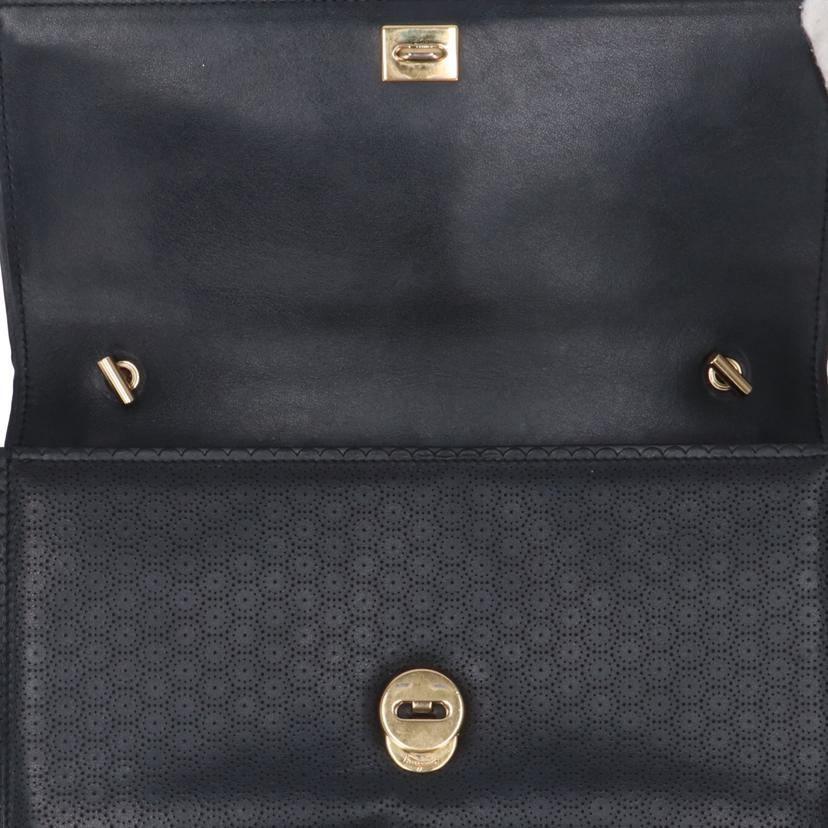 Ferragamo フェラガモ/ジニー・ヴァラリボンレザーチェーンショルダー/AU-21/F003/ABランク/91【中古】 FERRAGAMO（フェラガモ） フェラガモ/ジニー・ヴァラリボンレザー