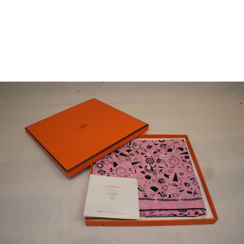 CELINE（セリーヌ） HERMES エルメス/カレ55 SPORTS EN VRACコットン
