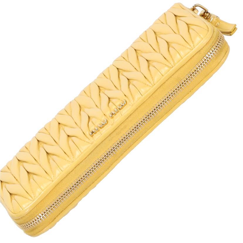 ✨新品未使用✨　miumiu 長財布　マテラッセ　ラウンド miumiuバイカラー☆マトラッセ☆新ラウンド長財布 ピンク×茶