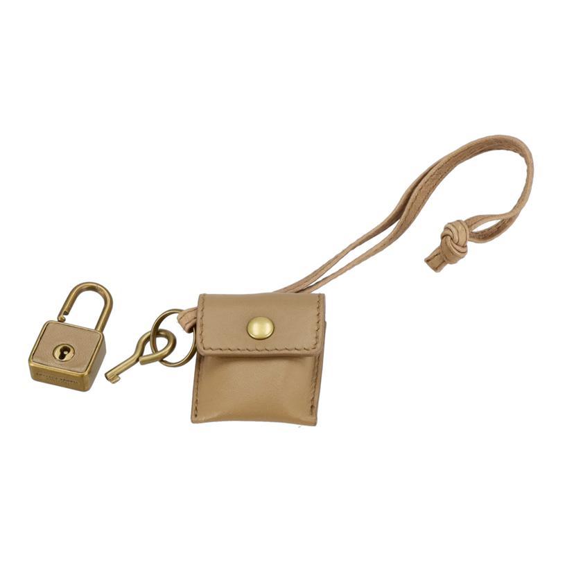 ボッテガヴェネタ イントレチャート ミニボストン 鍵付き BOTTEGA VENETA（ボッテガ・ヴェネタ） BOTTAGA VENETA ボッテガ