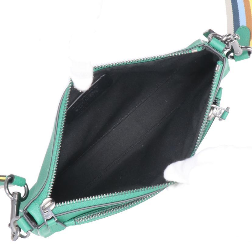 COACH コーチ/ダイアリーホールデンレザーショルダー/C8138/L21**/Aランク/09【中古】 COACH（コーチ） コーチ/ダイアリーホールデンレザーショルダー/C8138