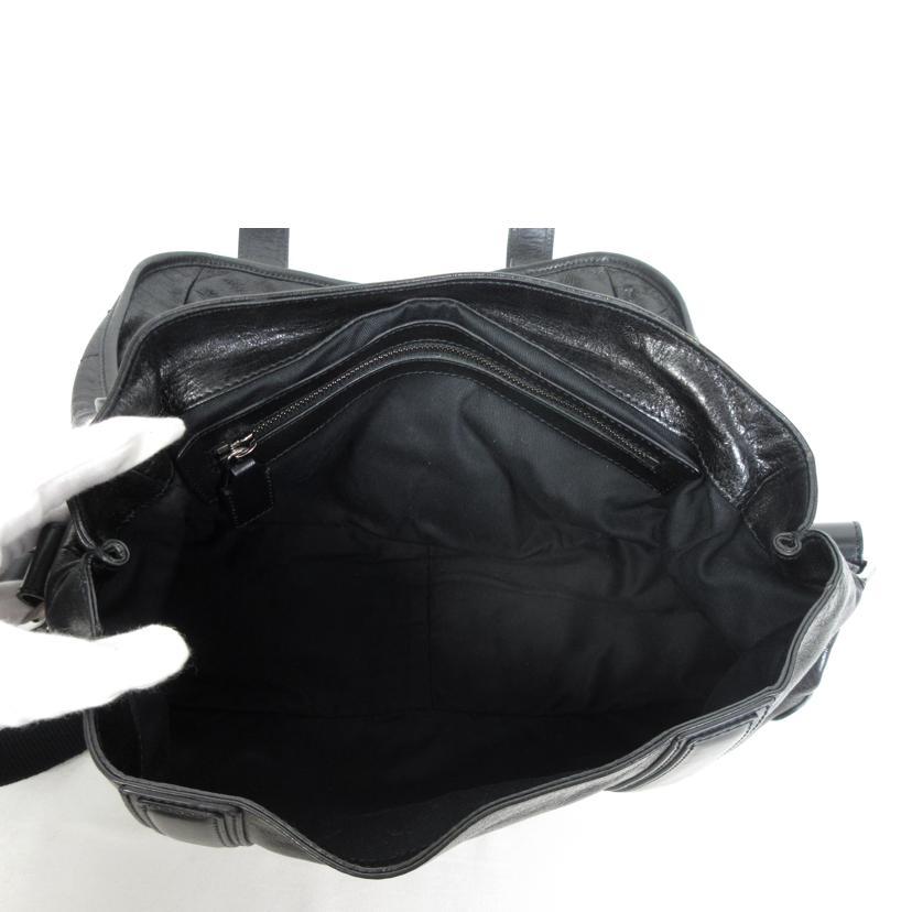 クロエ　レザー レザーバッグ　黒　15万 クロエ レザー レザーバッグ 黒 15万 クロエ レザー レザー