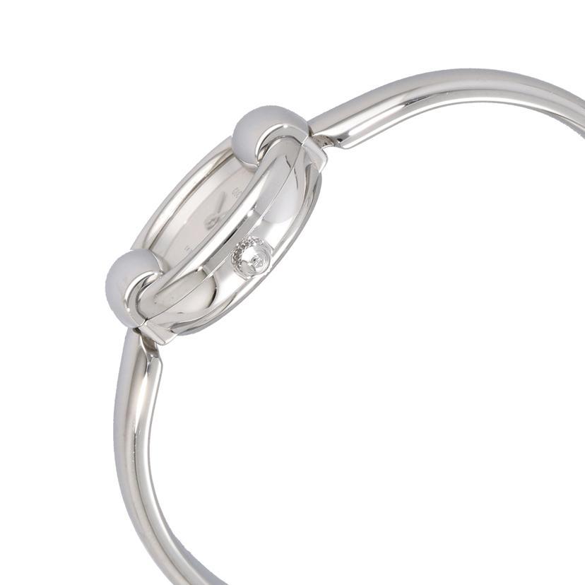 GUCCI グッチ/バングルウォッチ/ホワイト文字盤/1400L/026****/Aランク/70【中古】 GUCCI - GUCCI グッチ/バングルウォッチ/ホワイト文字盤/1400L/026