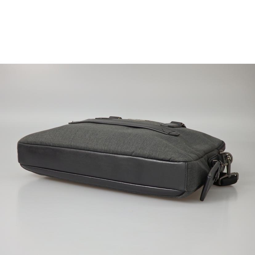 TUMI トゥミ/ブリーフケース/6602000GT/883*****************/Bランク  