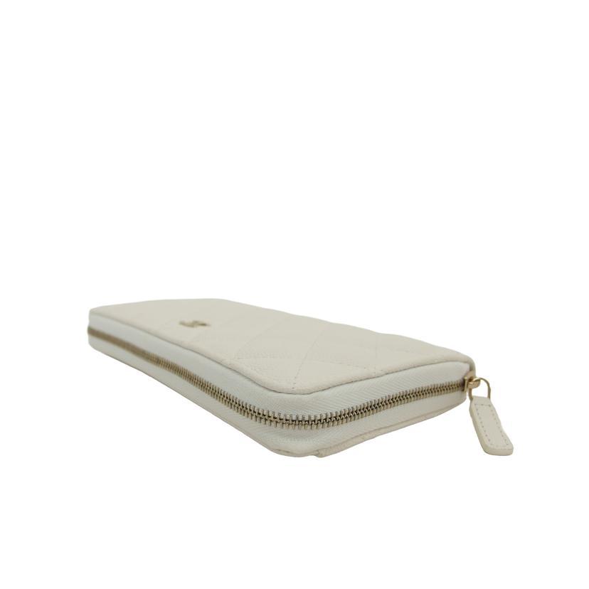 ⭐️美品⭐️CHANEL シャネル 財布 ケース キャビアスキン ホワイト CHANEL 並行輸入 シャネル 2つ折り財布 キャビアスキン WALLET