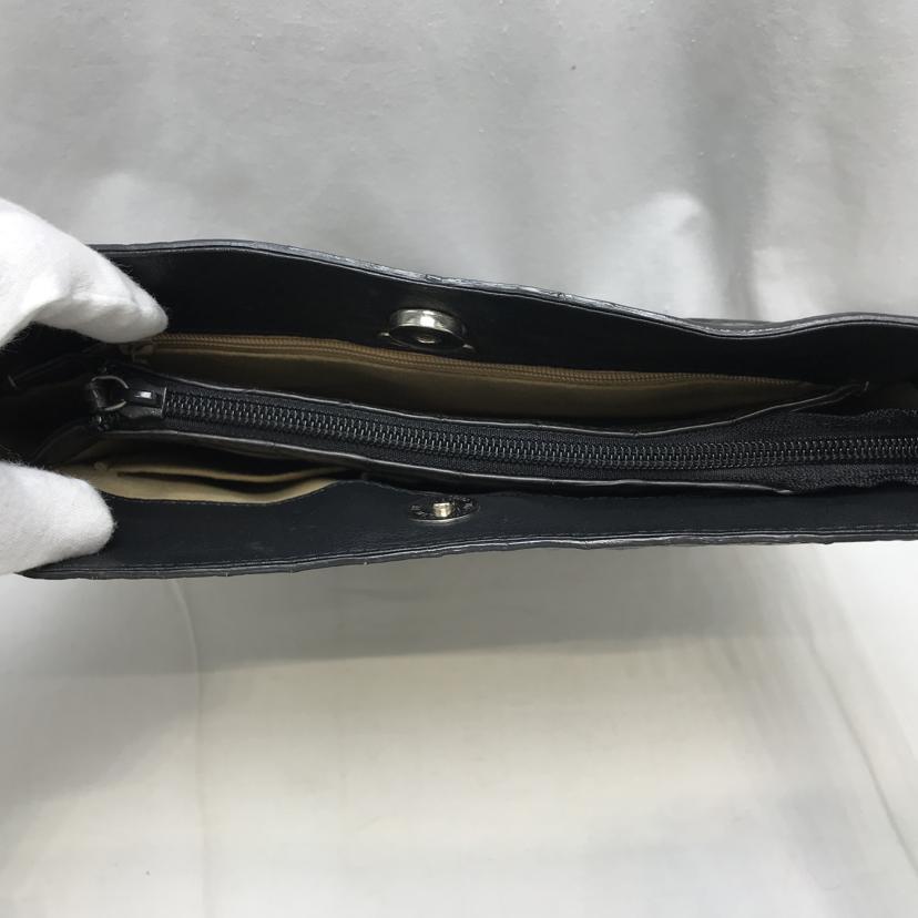 Takechi 武知/カイマン ショルダーバッグ/ABランク/51【中古】 Takechi 武知/カイマン ショルダーバッグ/ABランク/51【中古】の通販