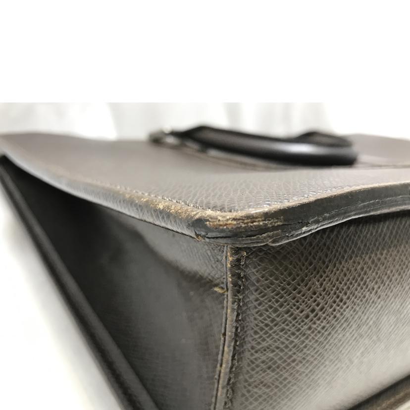 VUITTON ルイ・ヴィトン/ポルトドキュマン ロザン/M30058/R14***/Bランク/51【中古】 【VERTICAL】