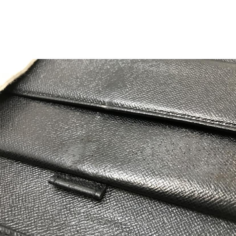 LOUIS VUITTON ルイ・ヴィトン/ポルトトレゾール インターナショナル エピ ノワール/M63382/CA0***/Bランク/51【中古】 LOUIS VUITTON】ルイヴィトン『エピ ポルトトレゾール
