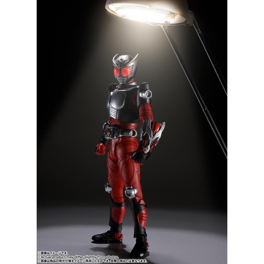 予約】【6月再販分】S.H.Figuarts（真骨彫製法） 仮面ライダー龍騎