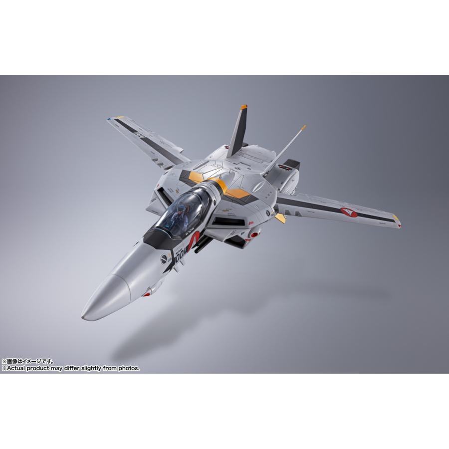 予約】【8月発売予定】 DX超合金 VF-1S バルキリー ロイ・フォッカー
