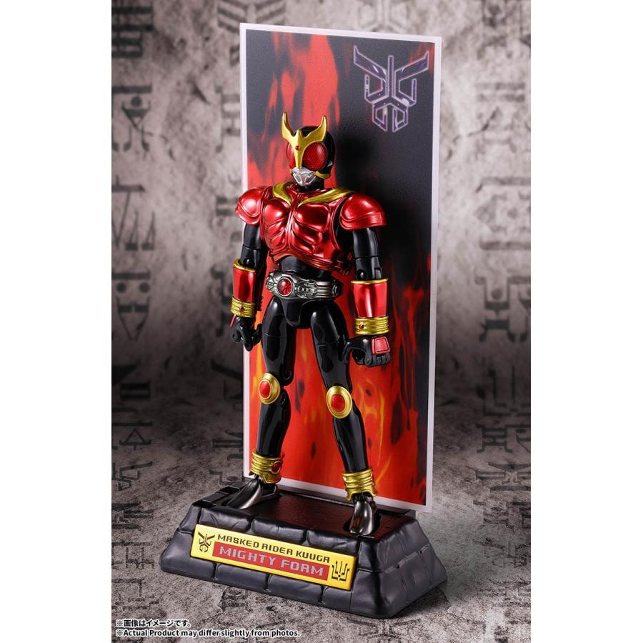 予約】【12月発売予定】装着変身 仮面ライダークウガ マイティフォーム
