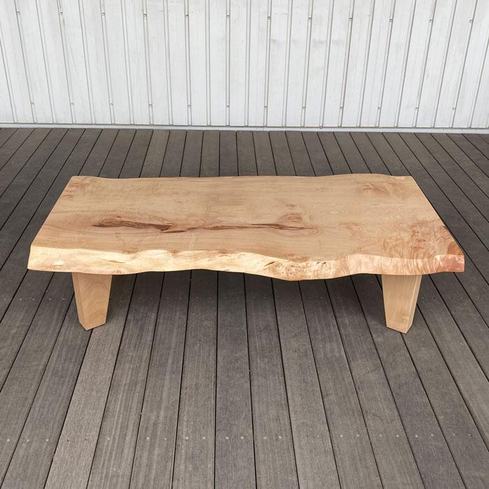 一枚板 センターテーブル 幅136cm 栃 トチ とち 無垢 北欧 木製 一枚板 センターテーブル 幅136cm 栃 トチ とち 無垢 北欧 木製