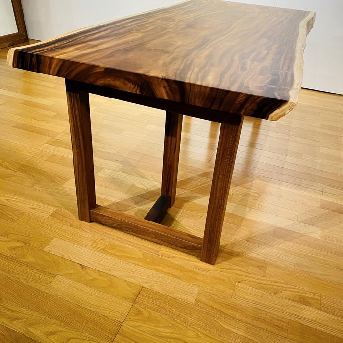 モンキーポッド一枚板ダイニングテーブル 幅181cm 一枚板 テーブル