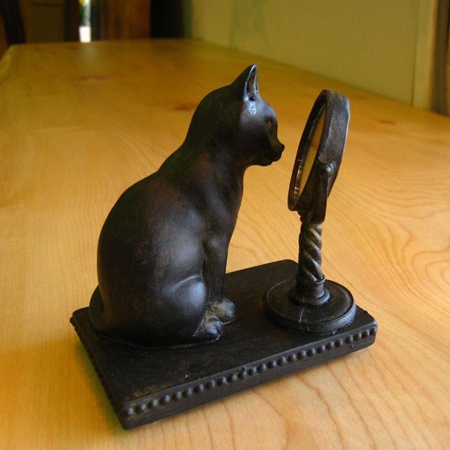 黒猫の鏡／昭和レトロ。【可愛らしい掛け鏡となります】。 黒猫の鏡／昭和レトロ。【可愛らしい掛け鏡となります】。 【公式通販】