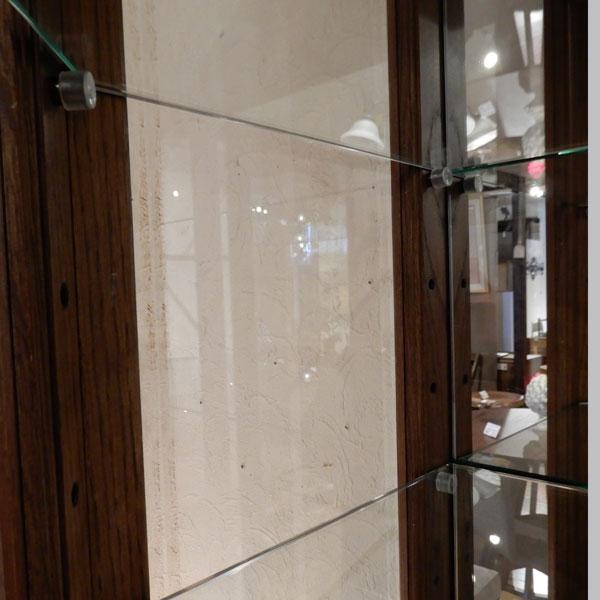 キュリオボード キュリオケース ディスプレイ 飾り棚 ナラ無垢 天然木 クラッシック 75幅 高級 国産 日本製 幅74.5 ダウンライト LED コレクションケースの画像