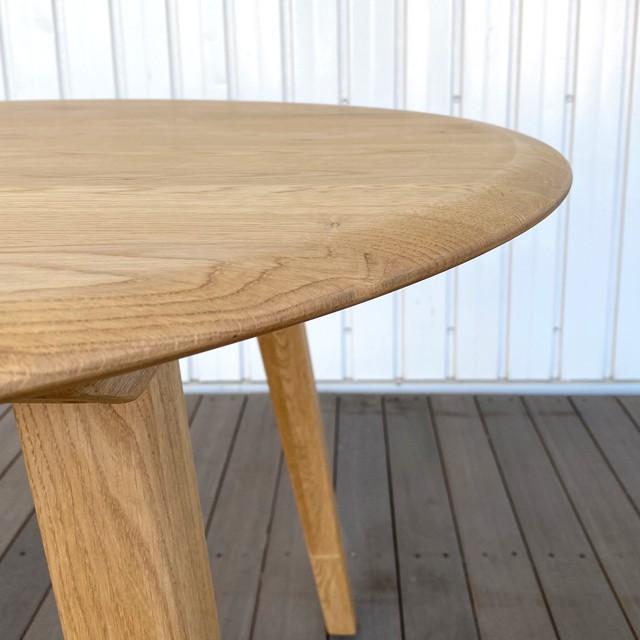 ダイニングテーブル 丸型 ナラ材 カフェテーブル 丸 ラウンド 机 北欧 円形 おしゃれ 4 378 手づくり家具 ウッドギャラリー樹 通販 Yahoo ショッピング