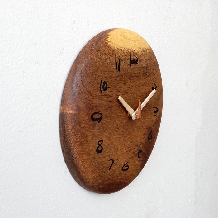 木の時計（スタンド付）モンキーポッド 無垢 φ24cm 掛け時計 置き時計