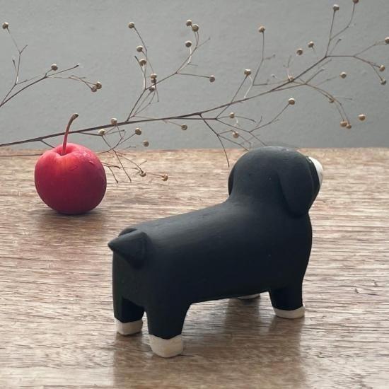 ダックスフンドの木彫り ブラック ダックスフンド 犬 ワンコ Dog