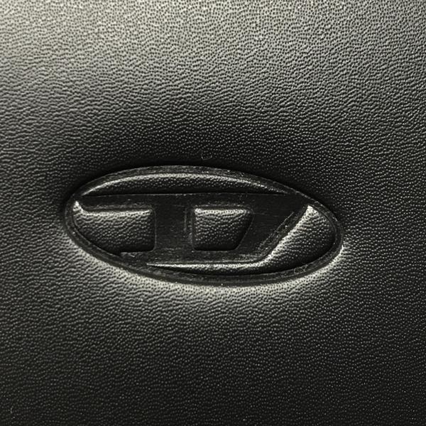 DIESEL ディーゼル 財布 ブランド ジップアラウンド GARNET DIESEL ディーゼル 財布 ブランド ジップアラウンド GARNET