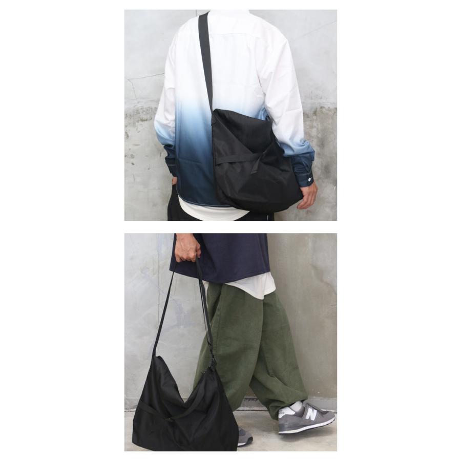 男の人胸元シングルショルダーバッグファッションカジュアル\" 男の人胸元シングルショルダーバッグファッションカジュアル