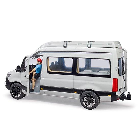 bruder ブルーダー MB キャンピングカー フィギュア付き BR02672 正規販売店 正規輸入品 はたらくくるま ドイツ ミニカー 乗り物 働く車 誕生日 男の子 大きいの画像