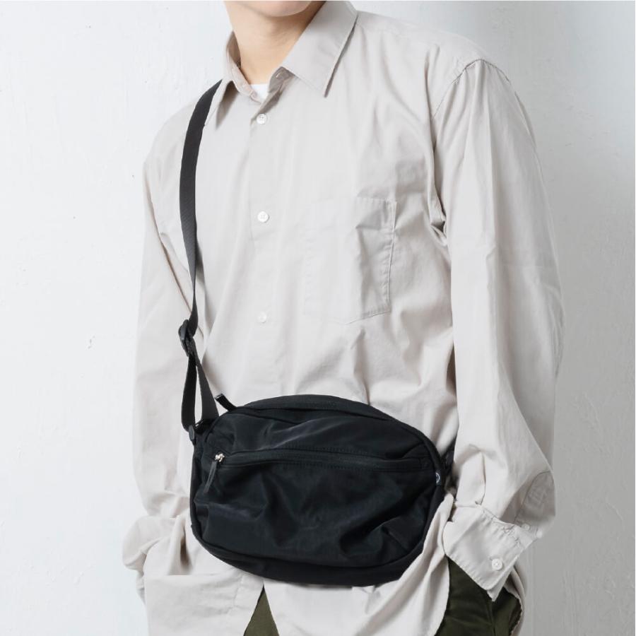ショルダーバッグ レディース 斜めがけ サブバッグ きれいめ 軽量 軽い メンズ  ナイロン 軽い 仕切り 旅行 ミニ おしゃれ 黒 AH-702 スムースミニショルダー | AME TO HARE | 08