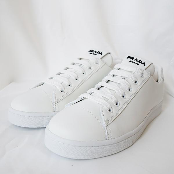 プラダ PRADA 1足ほしい!履き心地◎シンプルな大人のスニーカー メンズ