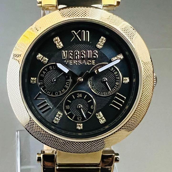 ゴールドの輝き ケース付属 新品 ヴェルサス/ヴェルサーチ 腕時計