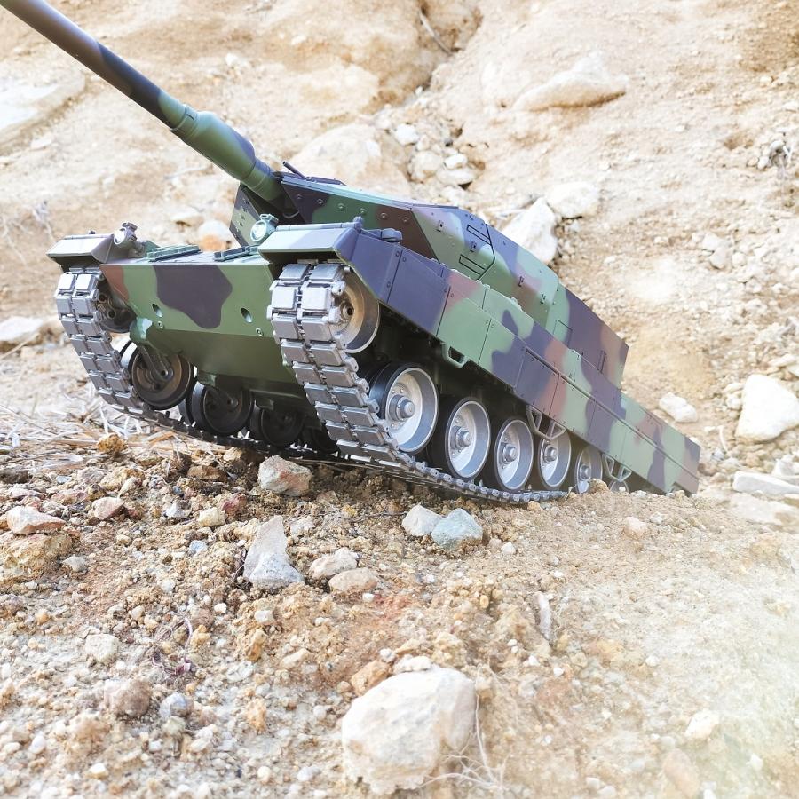 ラジコン 戦車 bb弾 大型 完成品 1/16スケール レオパルト2A6 ラジコン 戦車 bb弾 大型 完成品 1/16スケール レオパルト2A6