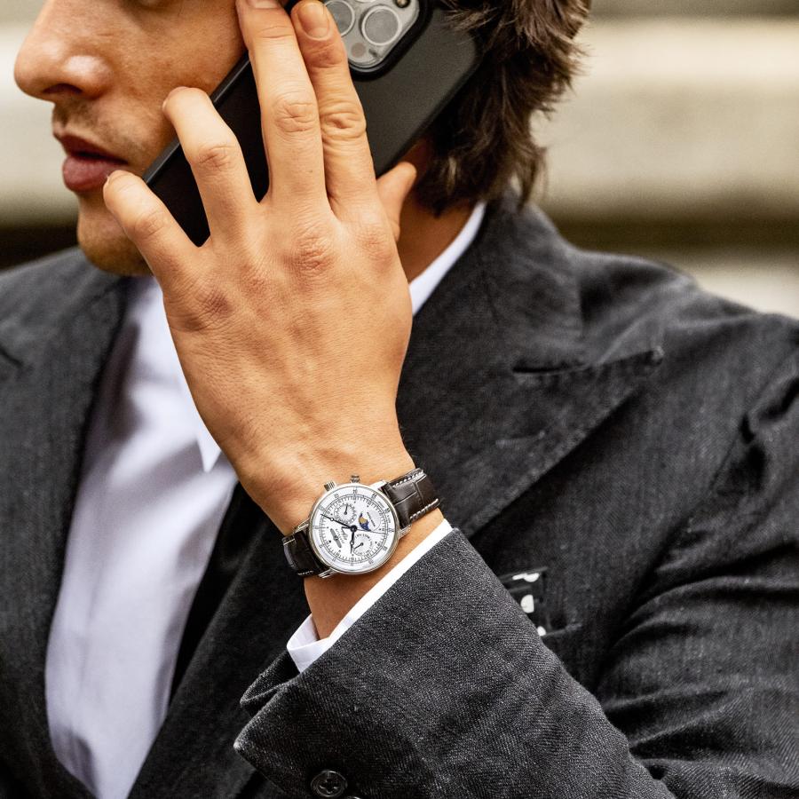 【ブランド直営店】[レビュー特典あり]腕時計 ZEPPELIN ツェッペリン 100 YEARS ZEPPELIN 36mm MOON PHASE クォーツ シルバー 7635-1 爆買の画像