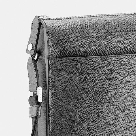 【まとめ売り】 御礼 ブルガリ BVLGARI メンズ メッセンジャーバッグ 37628 ブラック BLACK 2122aw 【CEG1868800271】(68080円)